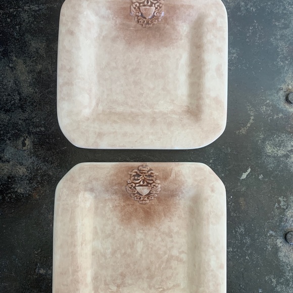 SOLD EBAY Italian Crest Collection Cafe Ceramiche 2 plates - Picture 1 of 7